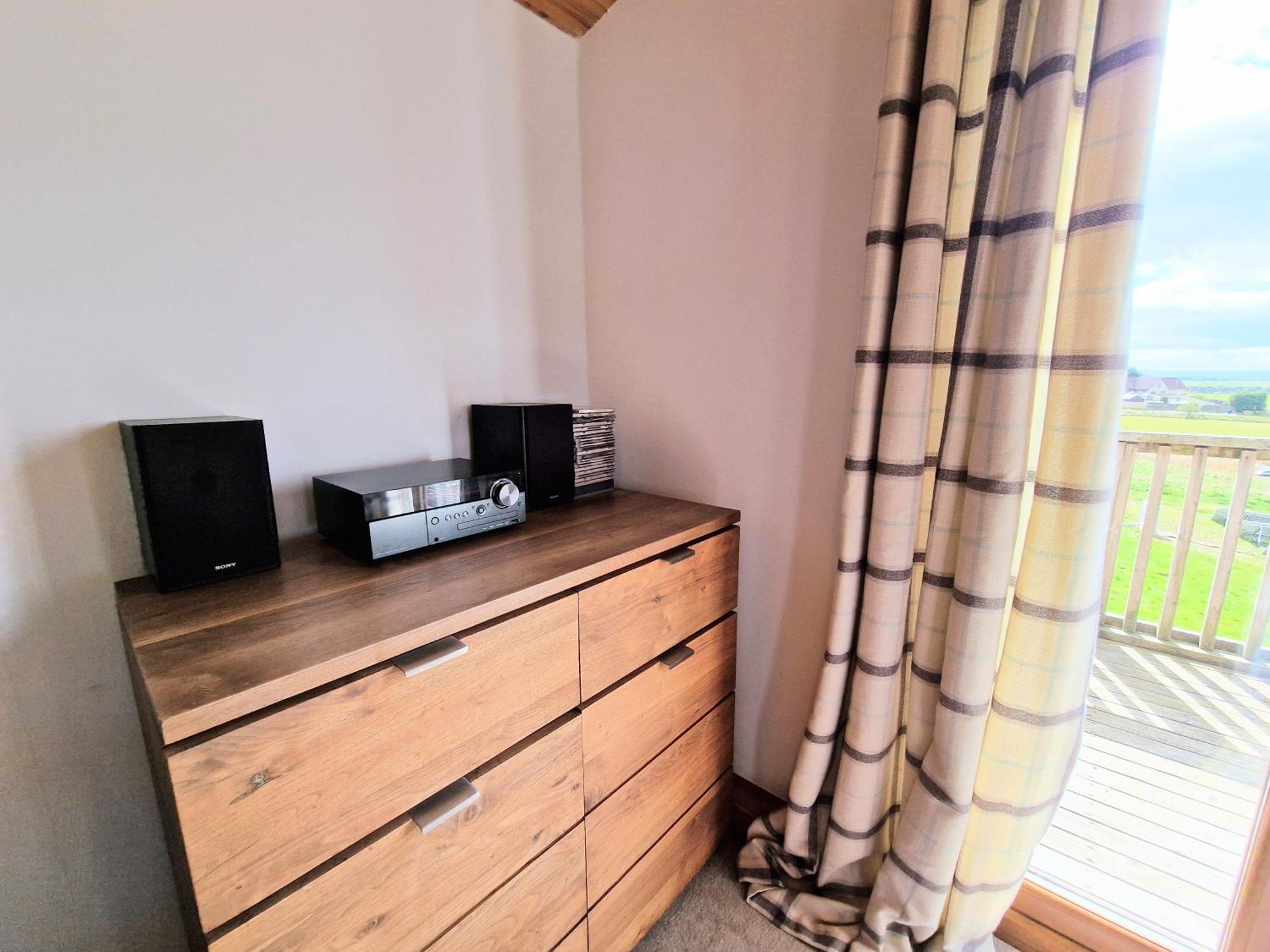 Torridon 12 With Private Hot Tub - Fife - Loch Leven - Lomond Hills Vila Kelty Exterior foto